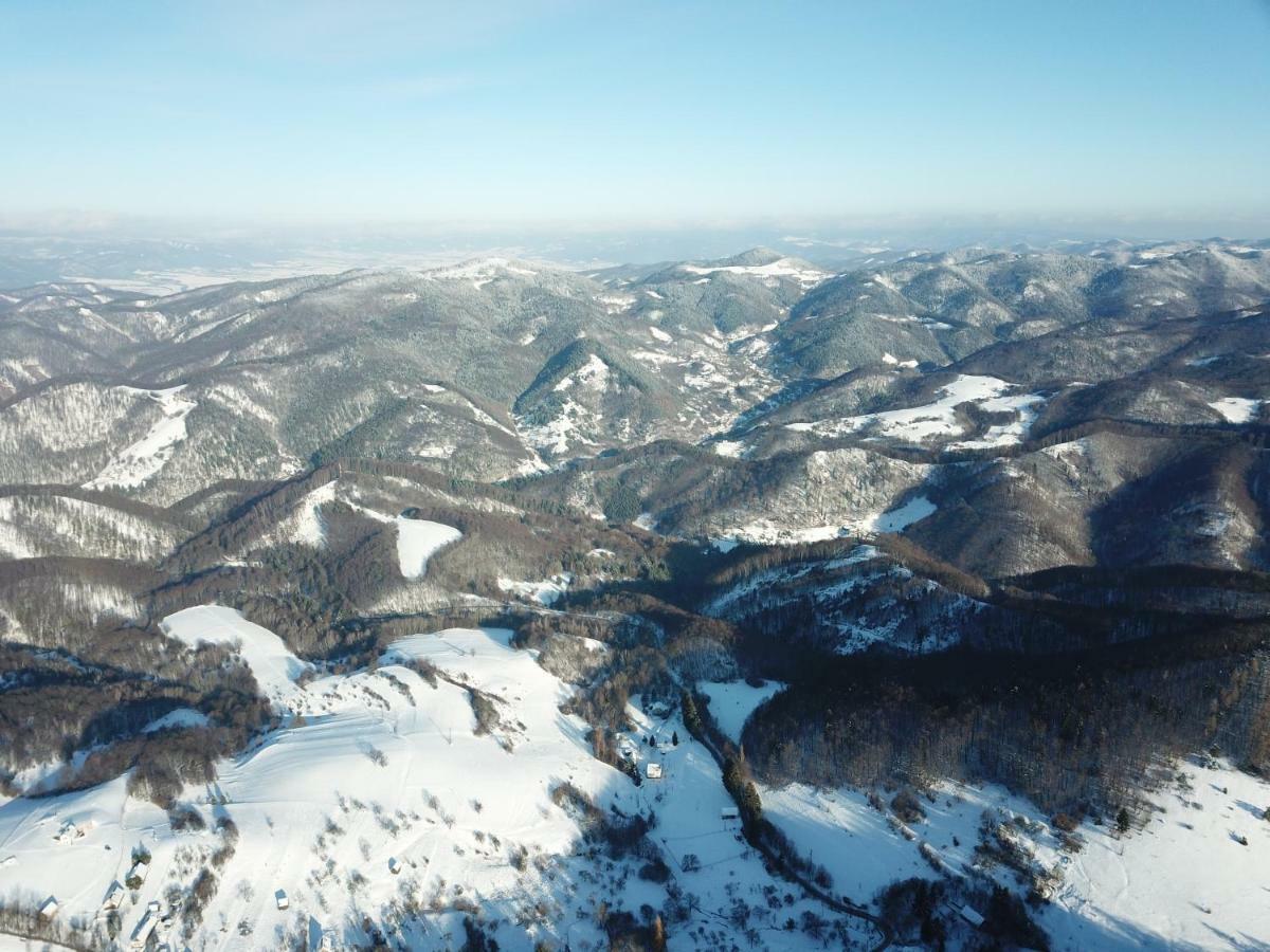 Hodruša Kopanicky Dvor旅馆 外观 照片